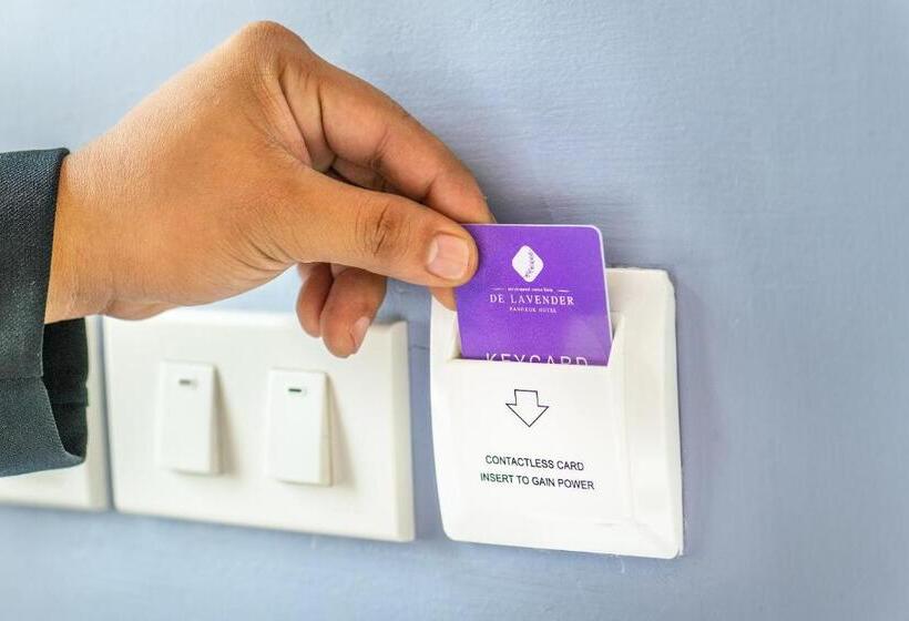 اتاق لوکس سه تخته, De Lavender Bangkok