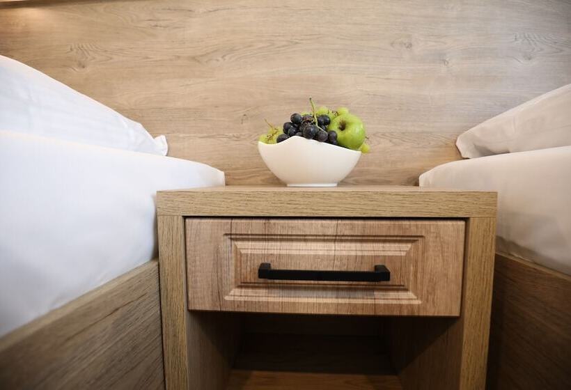 اتاق سوپریور یک تخته, Sleep Inn Dusseldorf