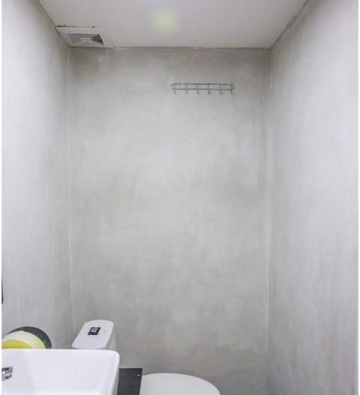 バルコニー付きデラックスルーム, The Artist Residence
