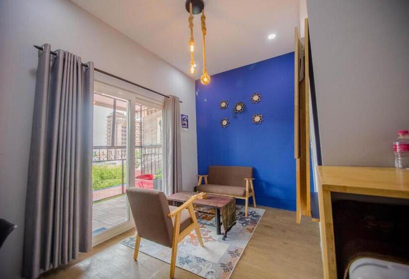 バルコニー付きデラックスルーム, The Artist Residence
