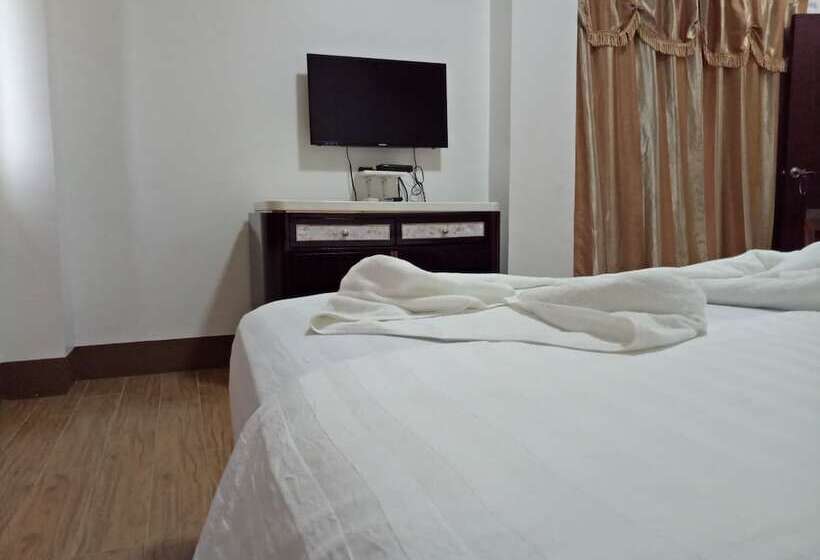 패밀리 룸, Meaco Hotel   Anilao