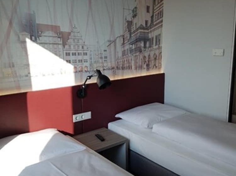 Номер Стандарт, Campanile Leipzighalle Airport