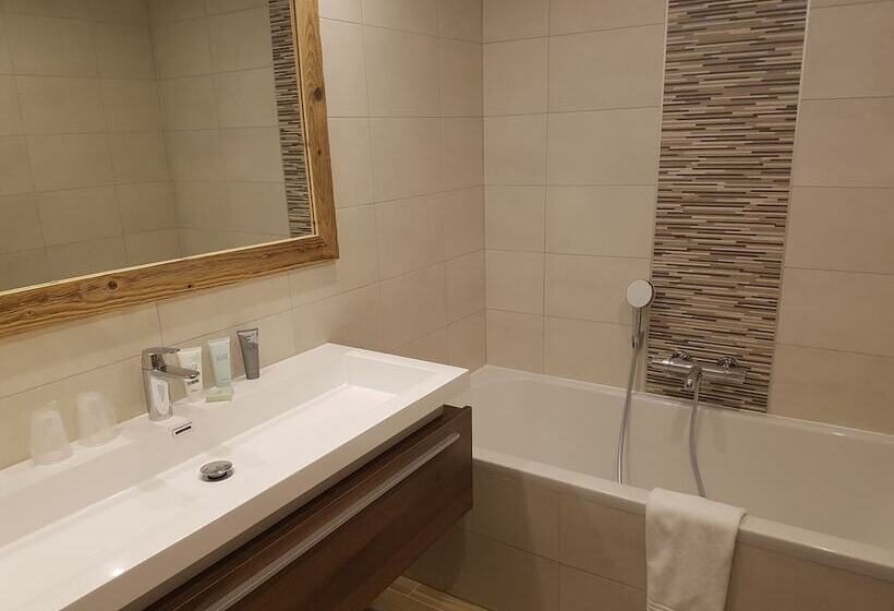 Номер Стандарт Двуспальная Кровать, Chalet Marano Hotel Restaurant & Spa