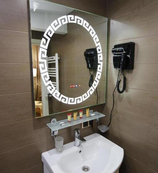 اتاق استاندارد سه نفره, Grand Gmp