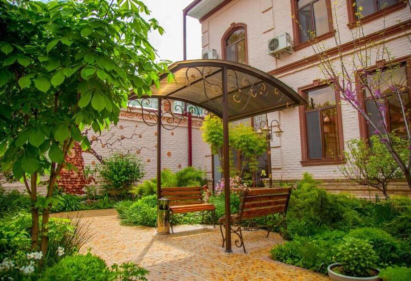 Номер Стандарт, Platan