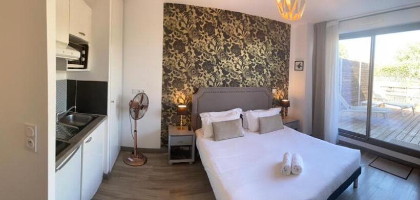 Студио Стандарт с Террасой, Les Terrasses D Aix   Studio Avec Grande Terrasse Privée