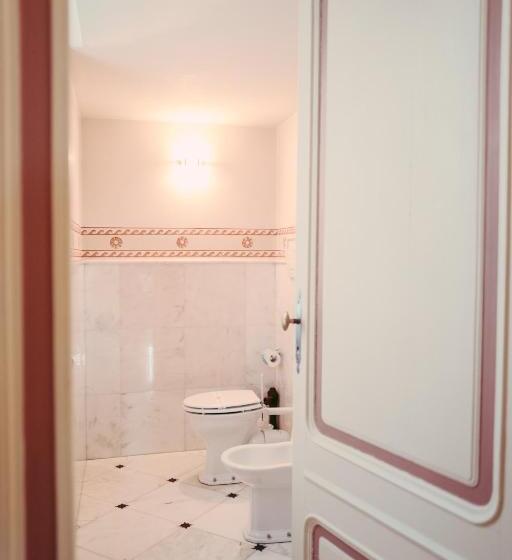자쿠지 스위트, Villa Erre  Literary B&b