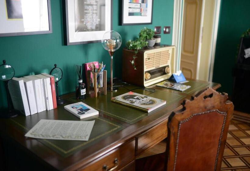 스위트, Villa Erre  Literary B&b