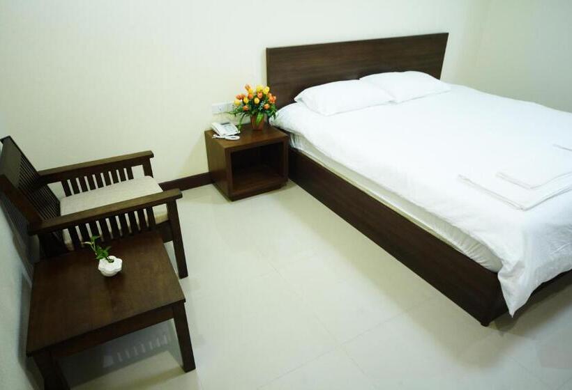 Номер Стандарт с Балконом, Central Place Serviced Apartment 1