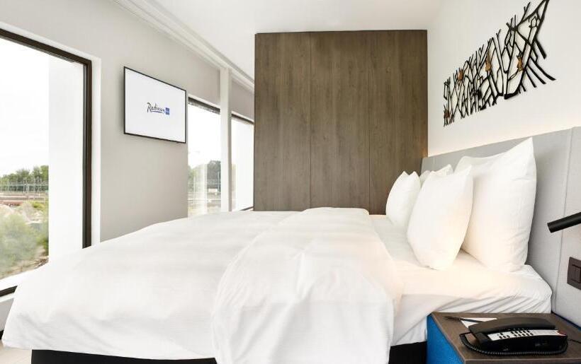 Номер Премиум, Radisson Blu Hotel, Bruges