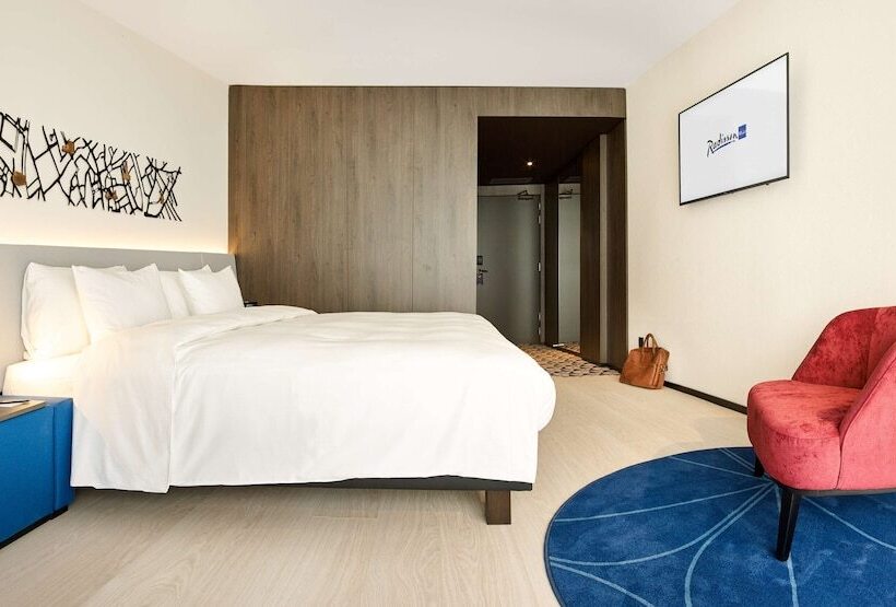 Номер Стандарт, Radisson Blu Hotel, Bruges