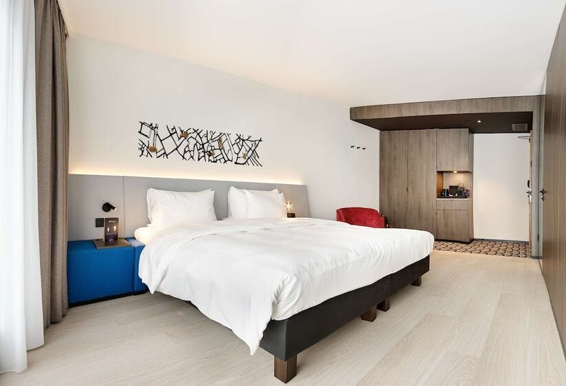 Семейный Номер, Radisson Blu Hotel, Bruges