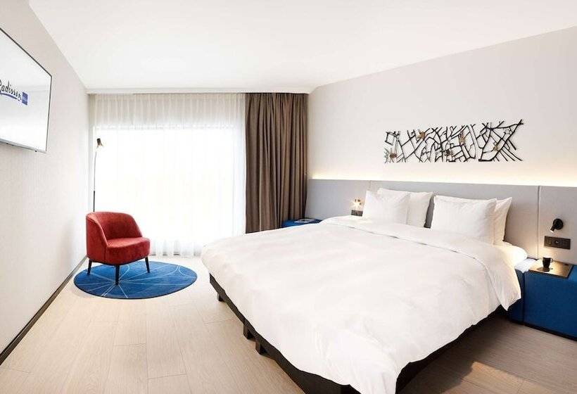 Номер Стандарт, Radisson Blu Hotel, Bruges