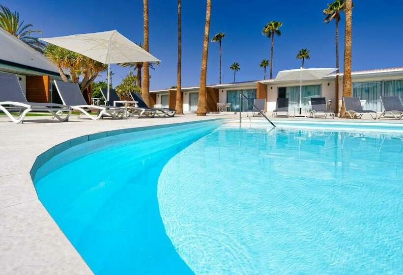 Habitación Estándar Vista Piscina, Sanom Beach Resort - Adults Only