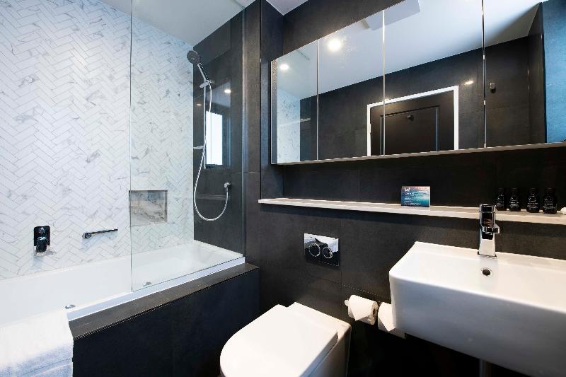 Номер Премиум, Holiday Inn & Suites   Parramatta Marsden Street, An Ihg