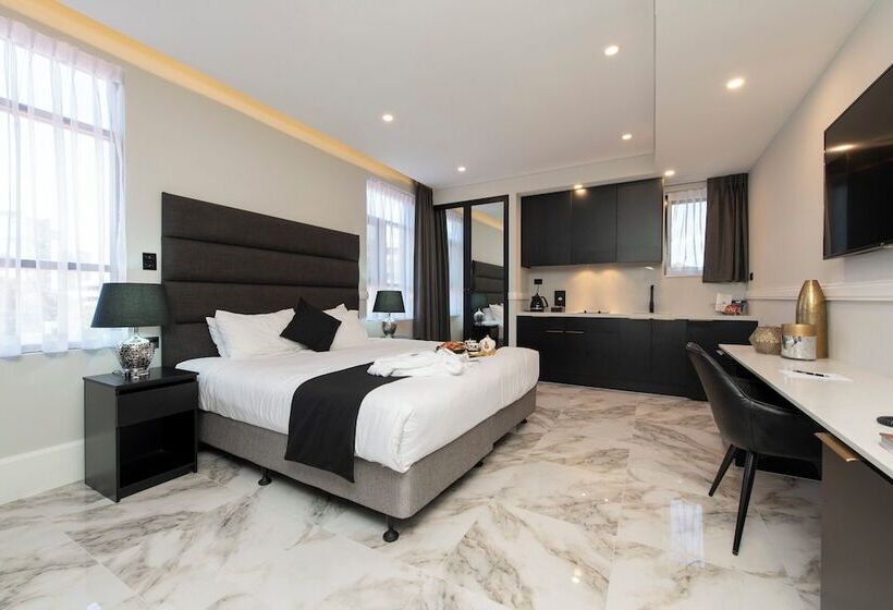 Номер Премиум, Holiday Inn & Suites   Parramatta Marsden Street, An Ihg