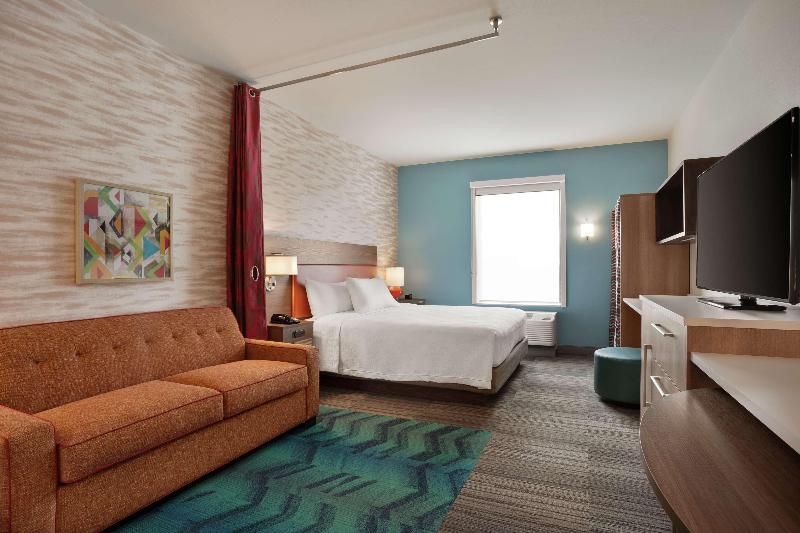 מיטת קינג בסוויטה, Home2 Suites By Hilton Warminster Horsham