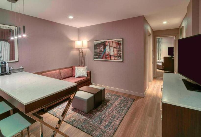 Люкс Кровать Кинг, Residence Inn By Marriott Weehawken