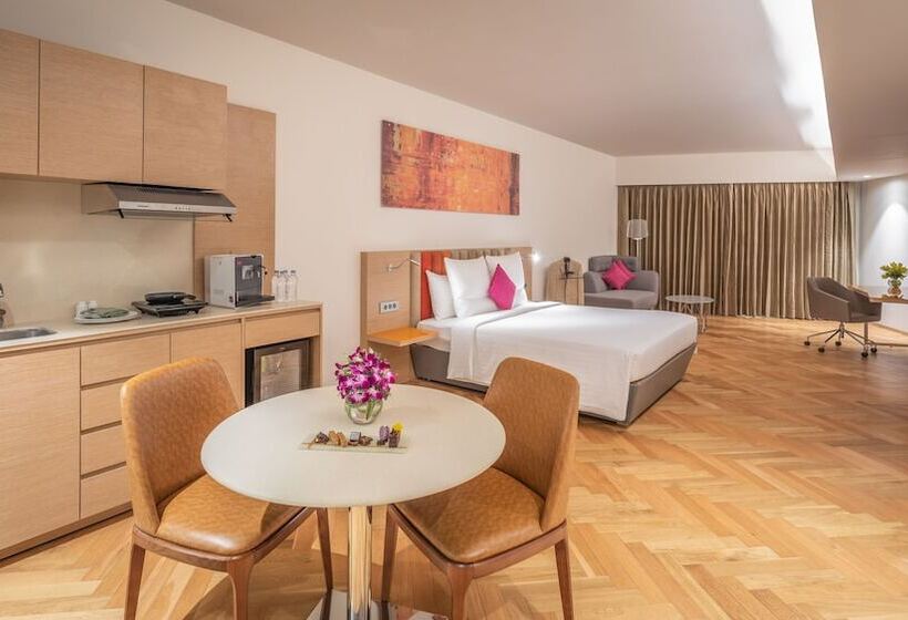 Студия Премиум, Novotel Vijayawada Varun