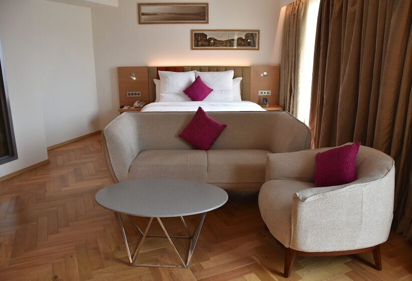 Номер Премиум, Novotel Vijayawada Varun