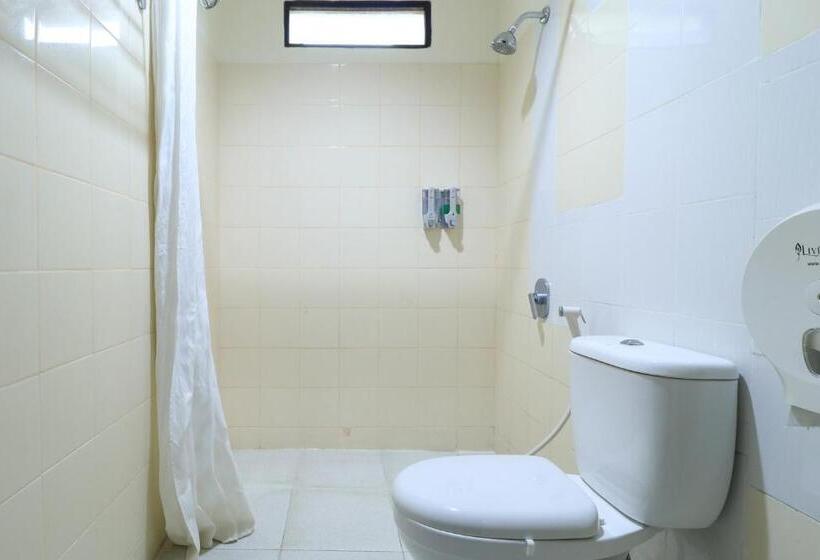 Номер Deluxe, City Garden Bali Dwipa Hotel, Kuta