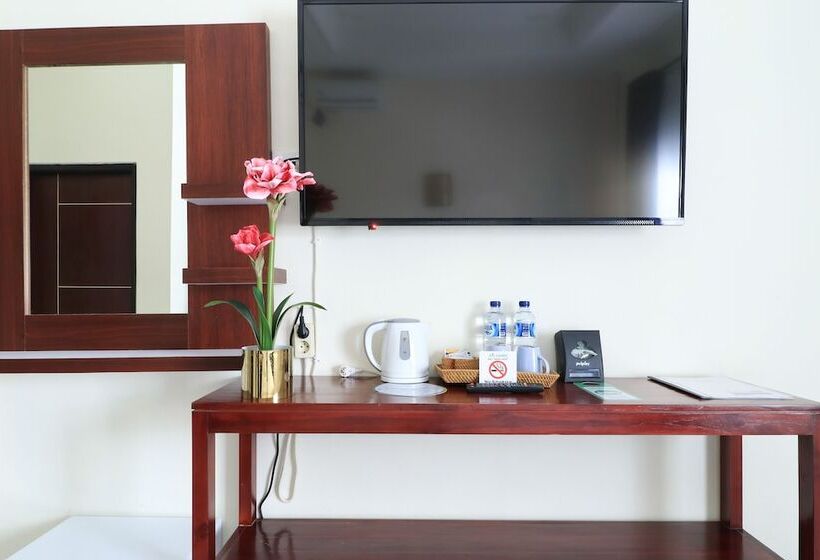 Номер Deluxe, City Garden Bali Dwipa Hotel, Kuta