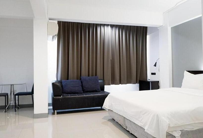 디럭스 룸, Izen Budget Hotel & Residence