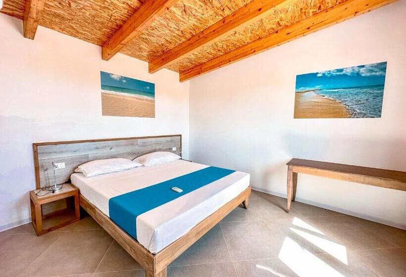 سوییت با چشم‌انداز دریا, Halos Casa Resort
