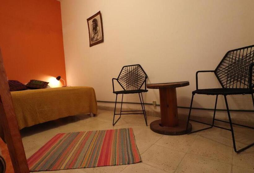 غرفة إقتصادية, Wabi Hostel