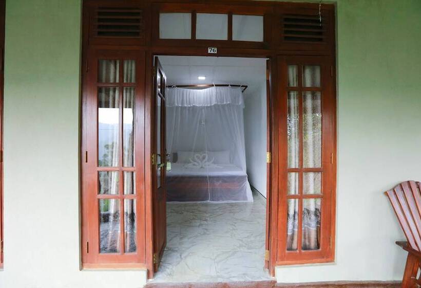 标准三人间, Ella Flower Garden Resort