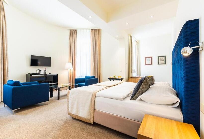 주니어 스위트, Hilight Suites