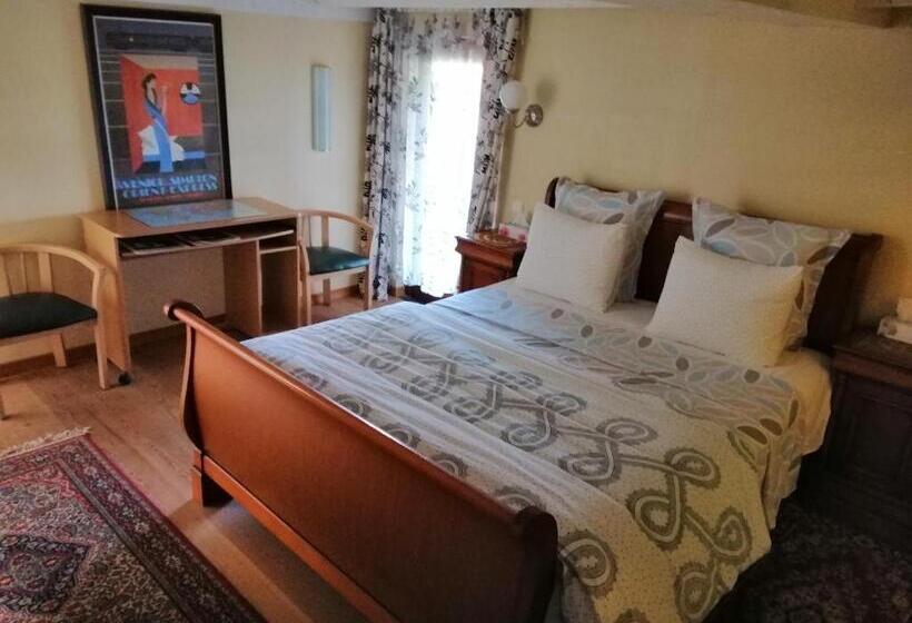 Номер Стандарт, Johan's Lodge
