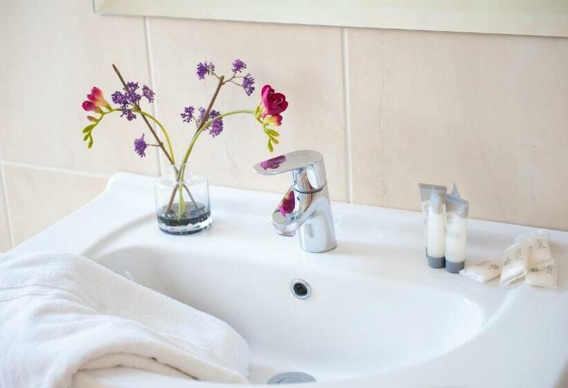 Номер Стандарт, Kinvara Guesthouse