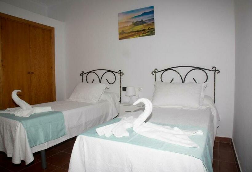 Номер Стандарт, Hostal Restaurante El Mero