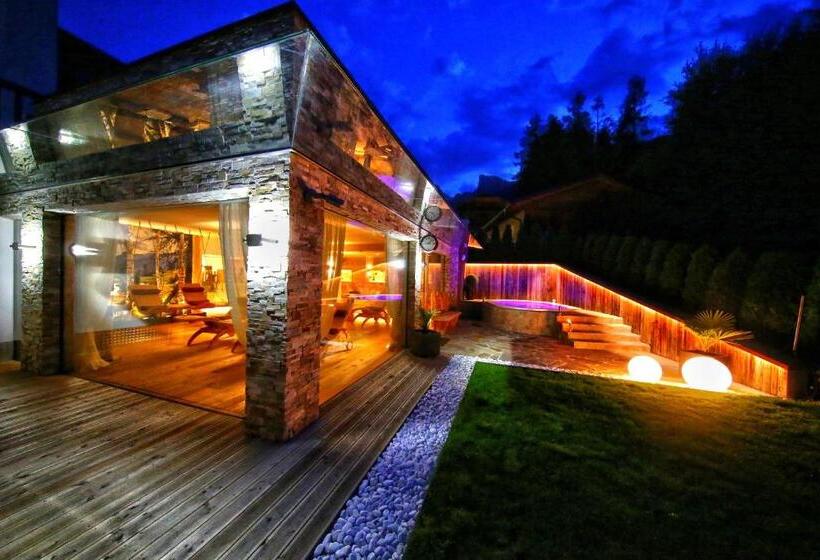 Апартаменты 3 Спальни, La Bercia Alpine Lodge & Spa
