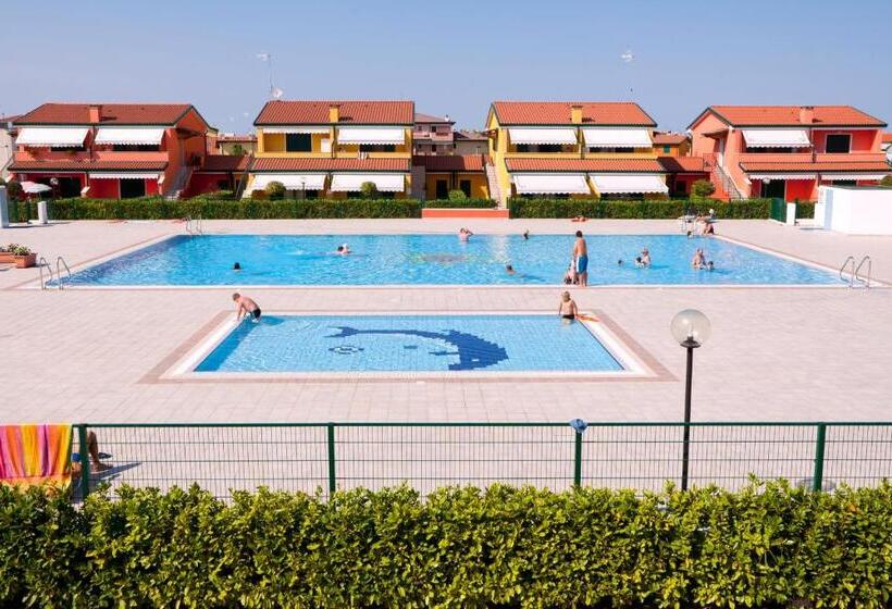 带1个卧室的公寓, Apartments Villaggio Dei Fiori Extra Luxury 4 Stars   Great Family Resort   Petz Friendly   With Hyp