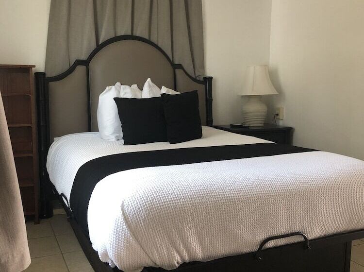 스탠다드 룸, Holiday Isles Resort