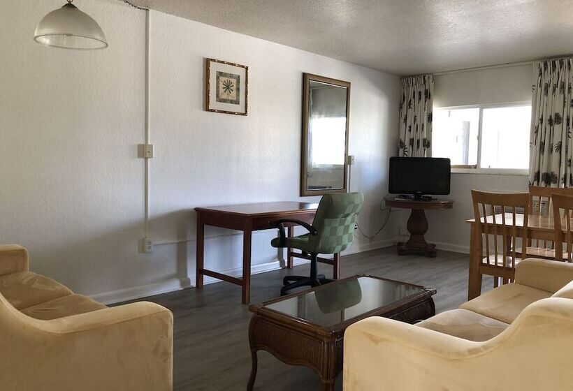 스위트, Holiday Isles Resort