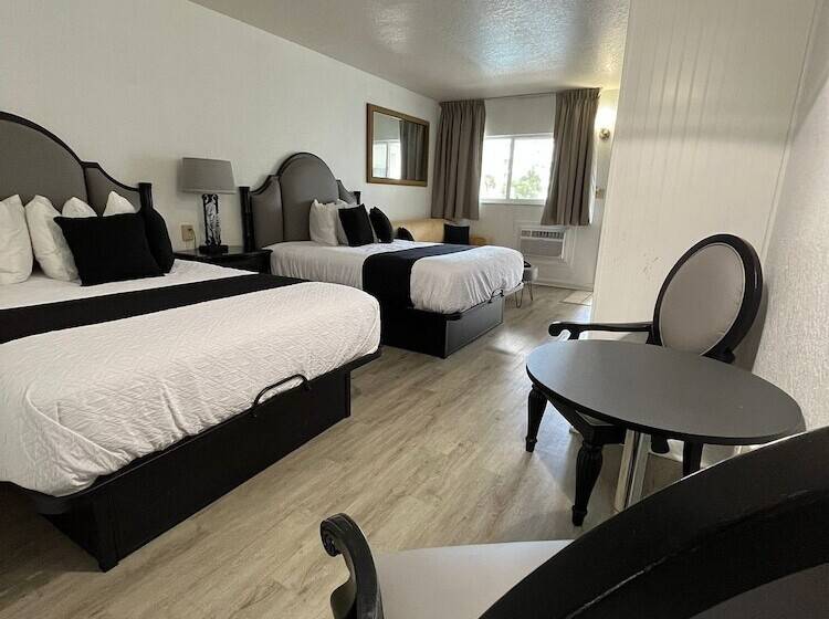 Бунгало Стандарт, Holiday Isles Resort