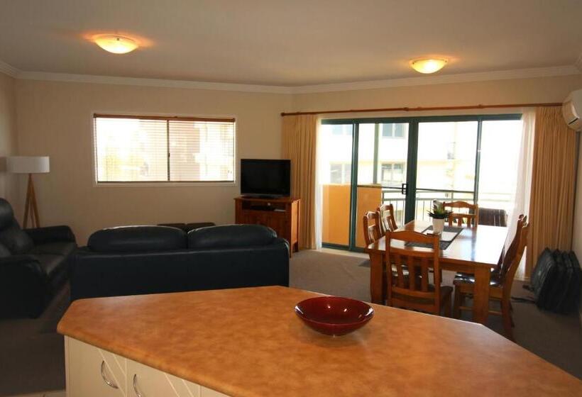 オーシャンビュースタンダードルーム, Sunshine Towers Boutique Apartments