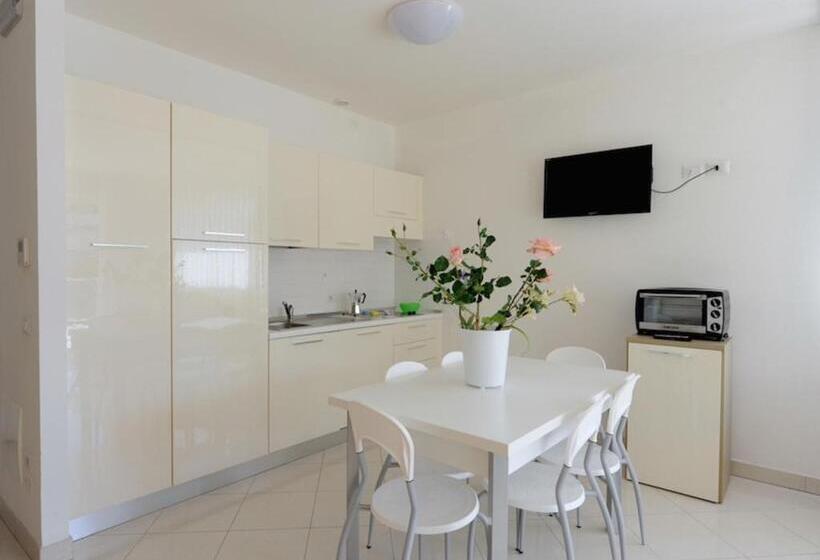 Estudio Superior con Terraza, Residence I Diamanti