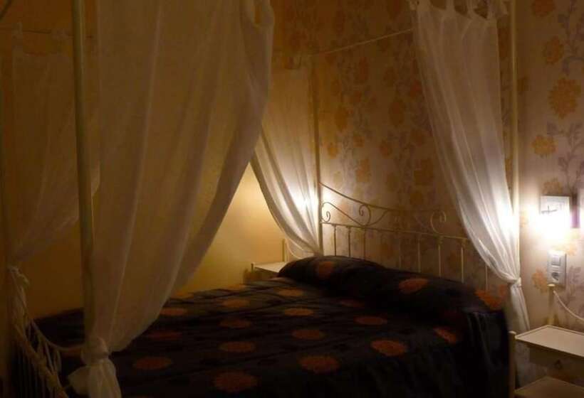 Номер Стандарт, Hostal La Fuente