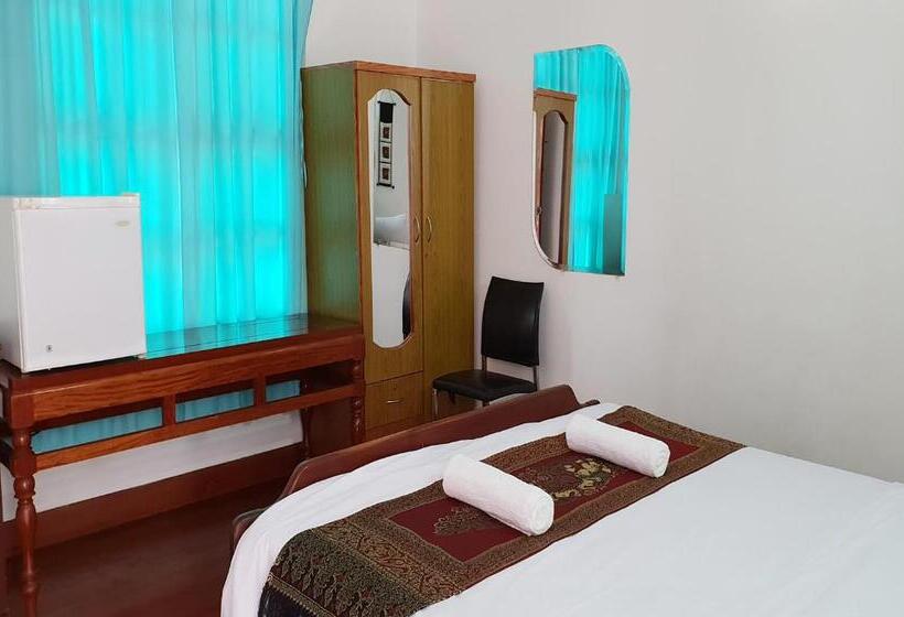 Номер Стандарт, Smiley's Guesthouse
