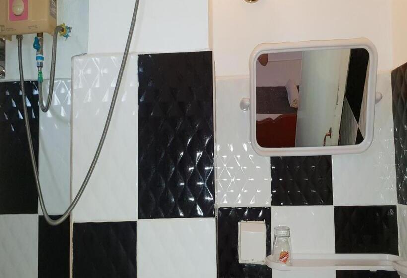 Номер Стандарт Трехместный, Smiley's Guesthouse