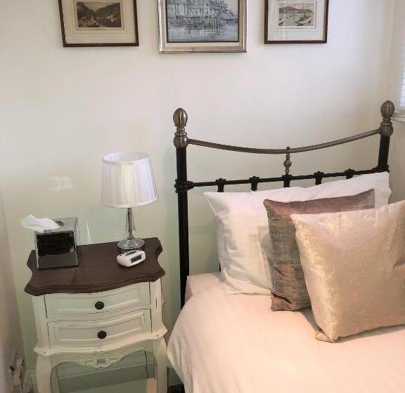 Одноместный Номер Basic, Trefoil Guest House