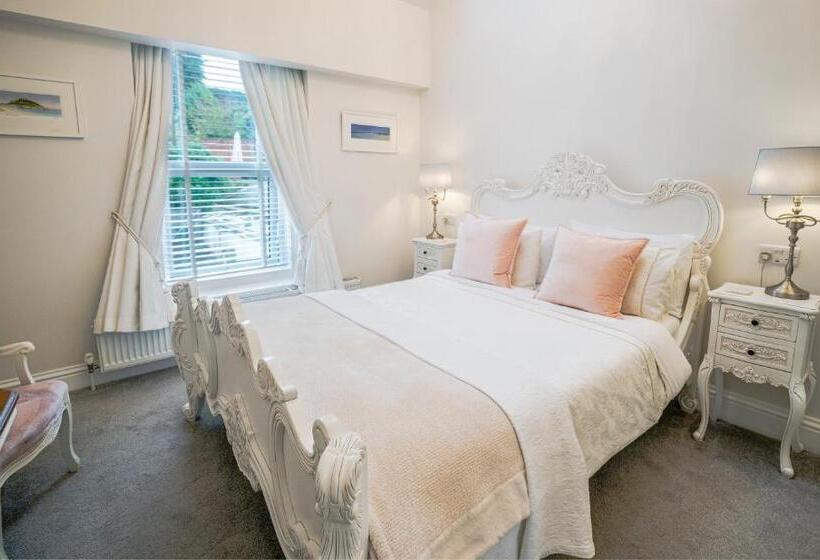 חדר דחוקס עם מיטת קינג, Trefoil Guest House