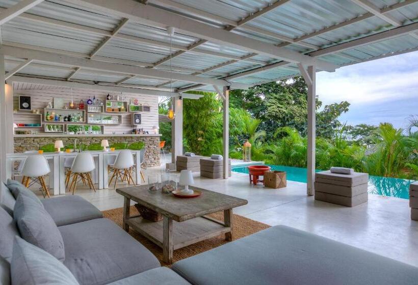 Номер Deluxe Вид на Море, Akwa Resorts Ocean View
