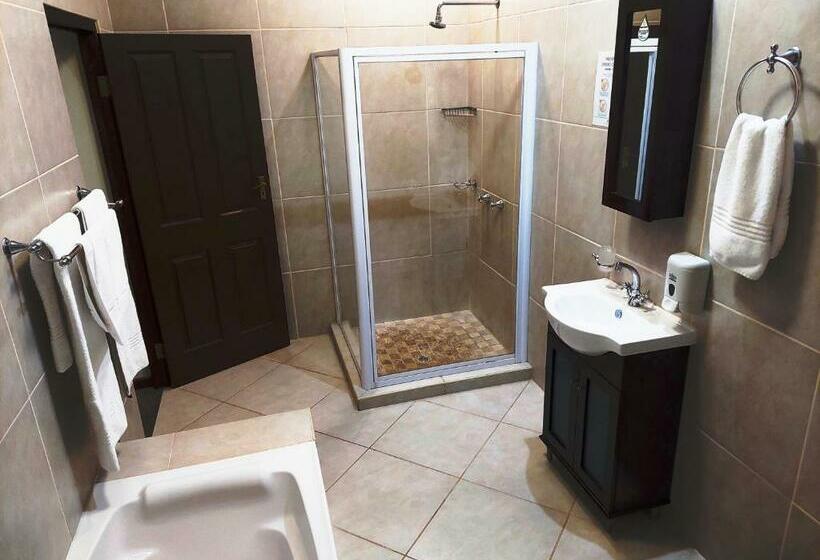 Номер Deluxe, 26 On Chamberlain Guest House