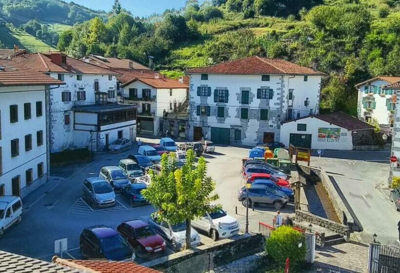 Номер Стандарт с Террасой, Hostal Ekaitza