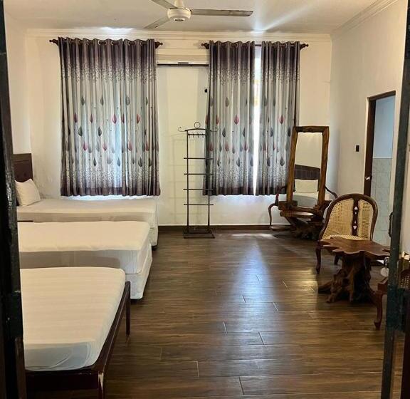 اتاق استاندارد سه نفره, Gatetrees Resort